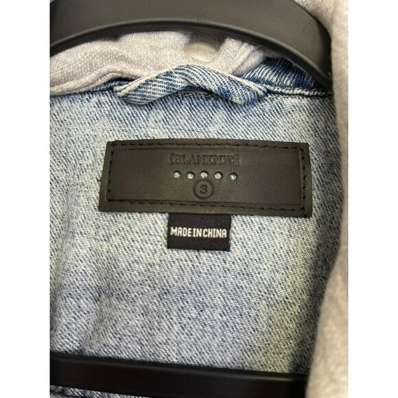 Blank NYC Denim Trucker Jacket Removable Gray Hood Size Small NWT - Picture 3 of 7